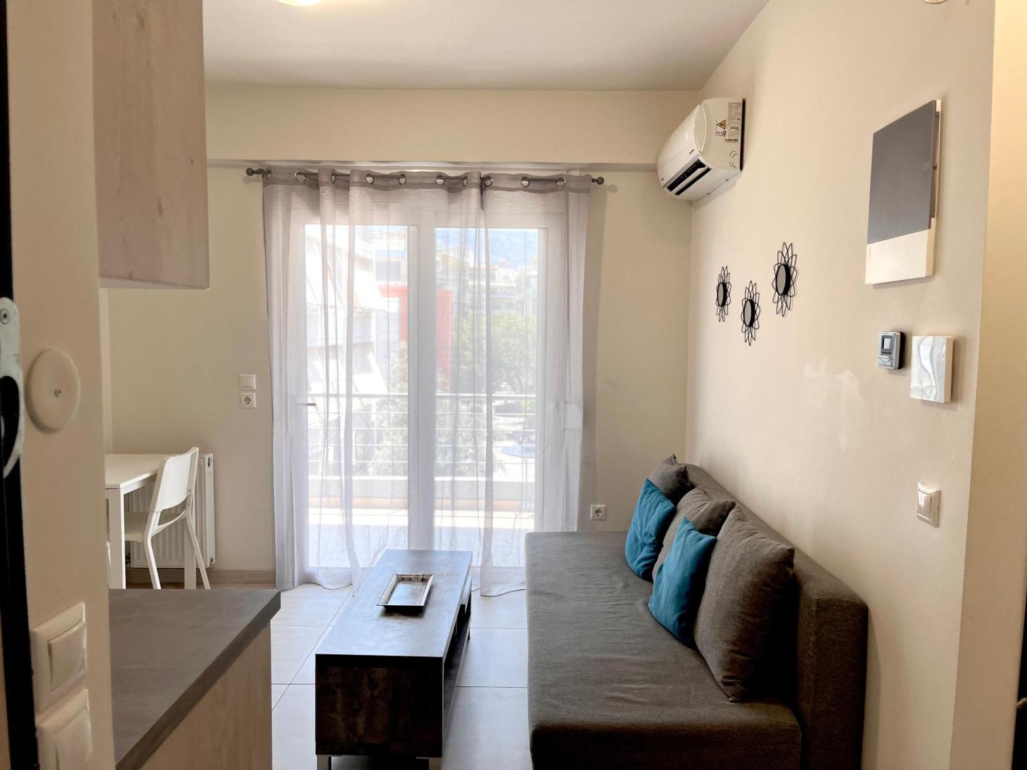 Elvita 3 * Athene